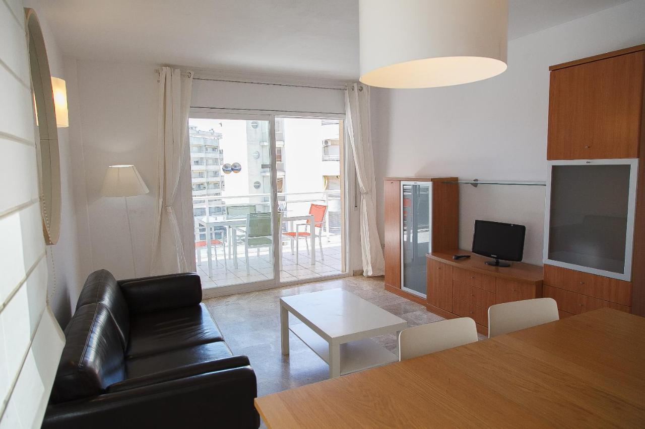 Uhc Ventura Park Apartments Салоу Экстерьер фото