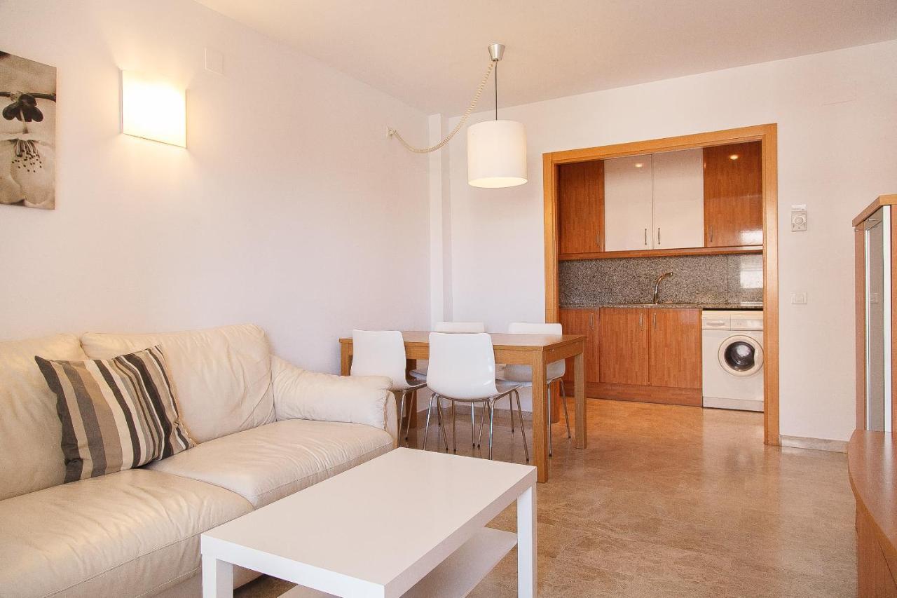 Uhc Ventura Park Apartments Салоу Экстерьер фото