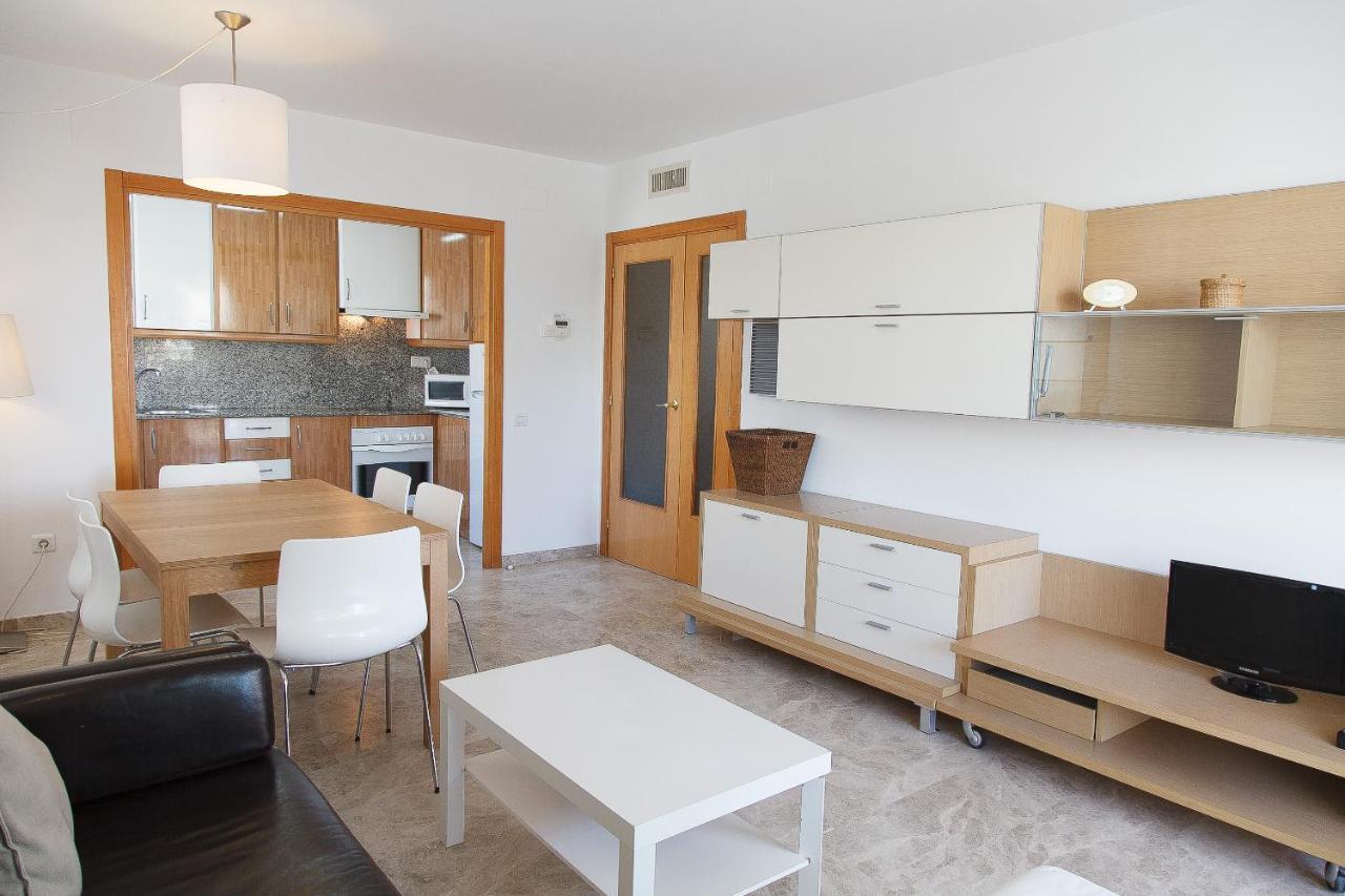 Uhc Ventura Park Apartments Салоу Экстерьер фото