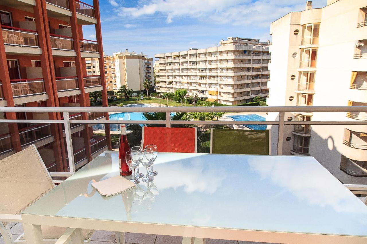 Uhc Ventura Park Apartments Салоу Экстерьер фото