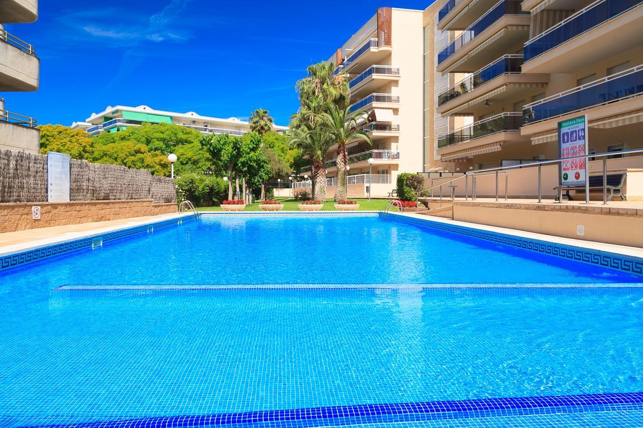Uhc Ventura Park Apartments Салоу Экстерьер фото